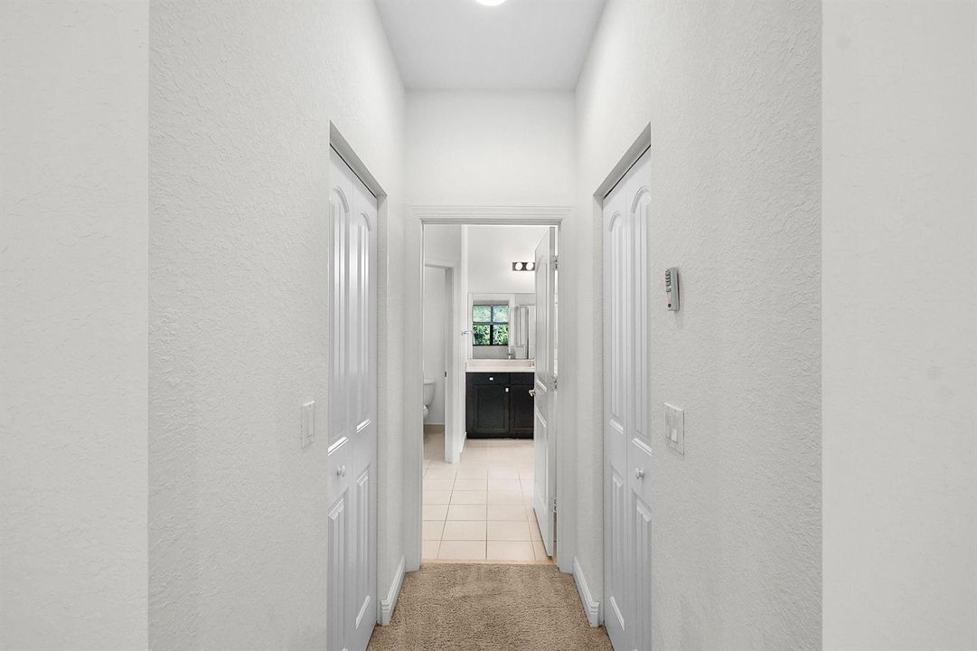 2 walk-in closet in primary bedroom