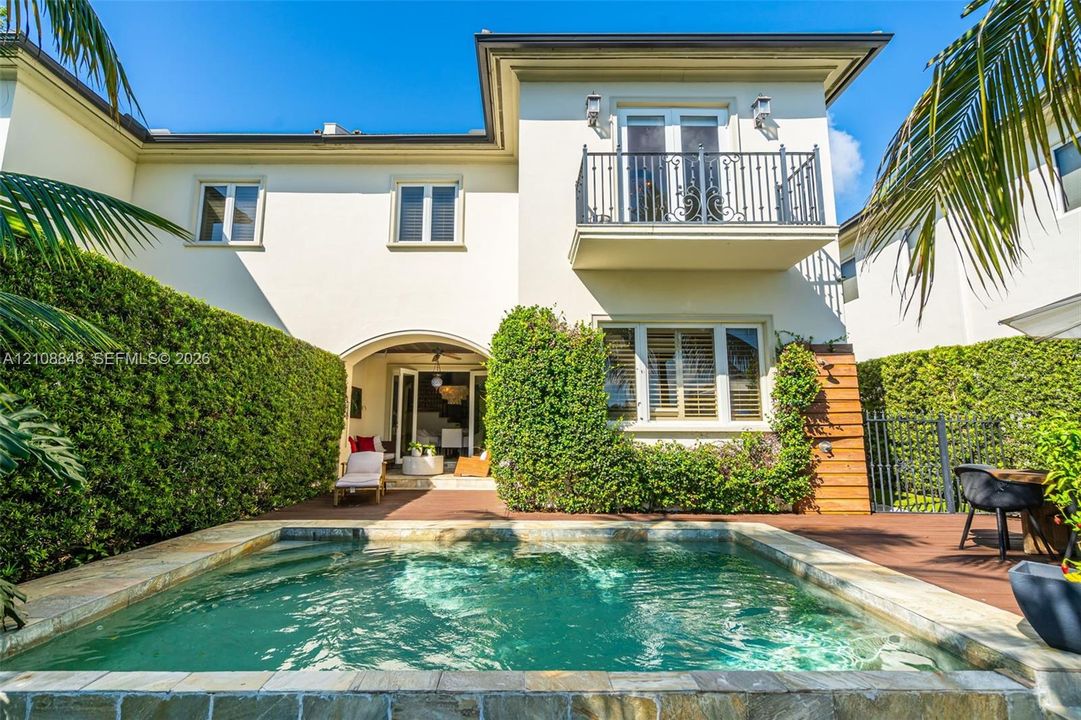 For Sale: $3,895,000 (4 beds, 4 baths, 3451 Square Feet)