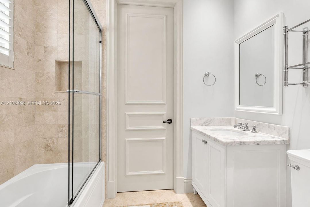 For Sale: $3,895,000 (4 beds, 4 baths, 3451 Square Feet)