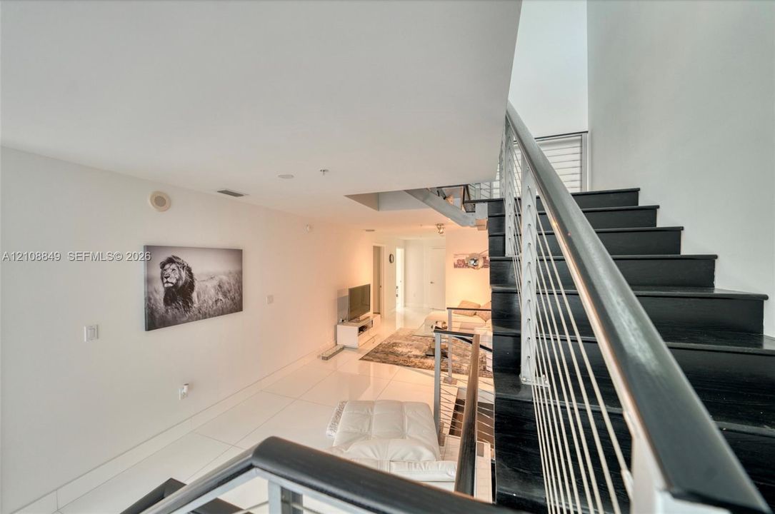 For Sale: $1,500,000 (2 beds, 2 baths, 1987 Square Feet)