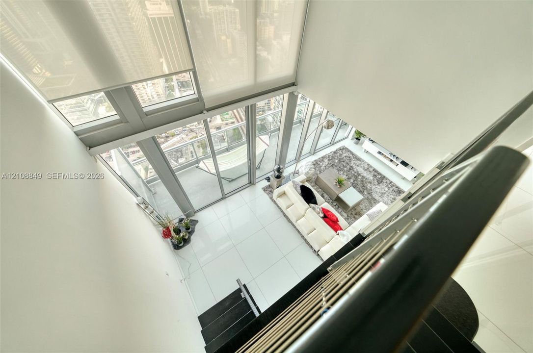 For Sale: $1,500,000 (2 beds, 2 baths, 1987 Square Feet)