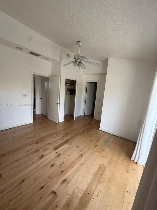 For Sale: $1,500,000 (4 beds, 4 baths, 1968 Square Feet)