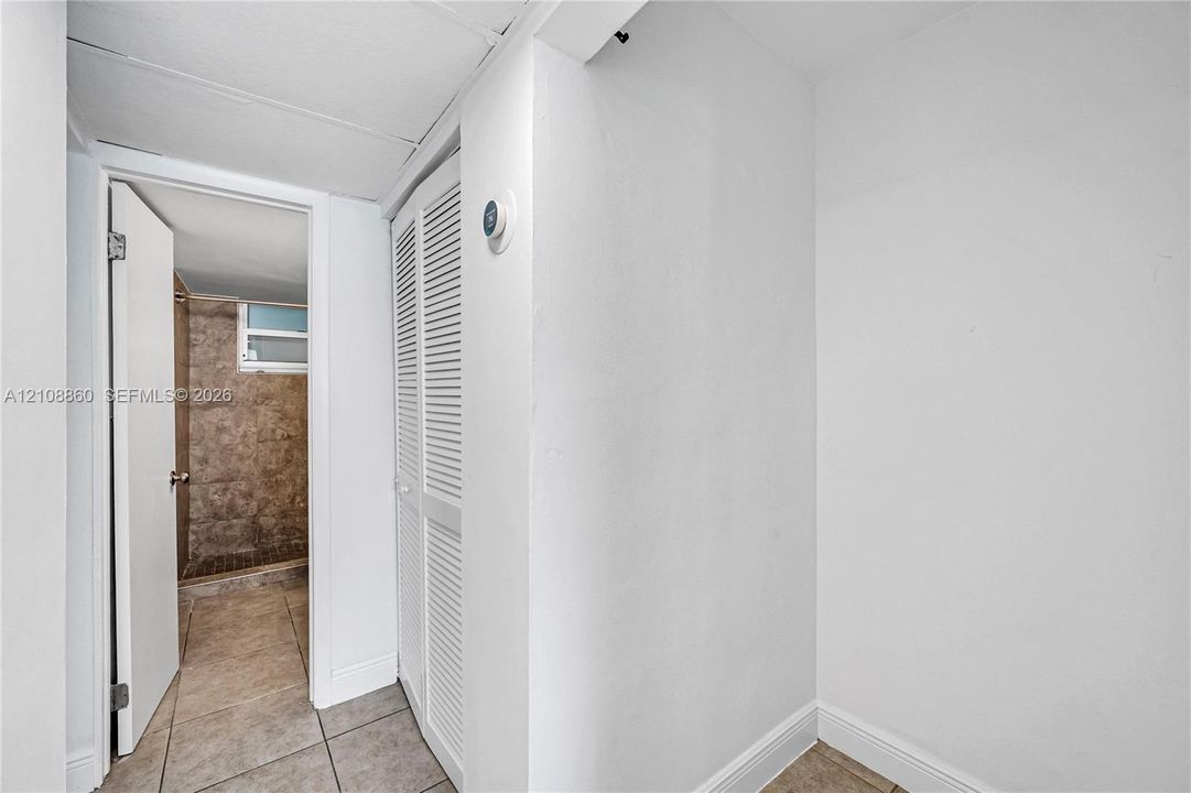 В аренду: $2,650 (2 спален, 1 ванн, 900 Квадратных фут)