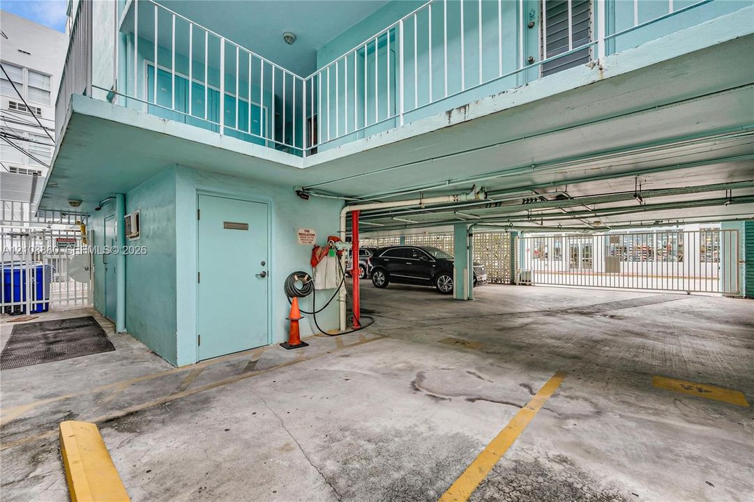 В аренду: $2,650 (2 спален, 1 ванн, 900 Квадратных фут)