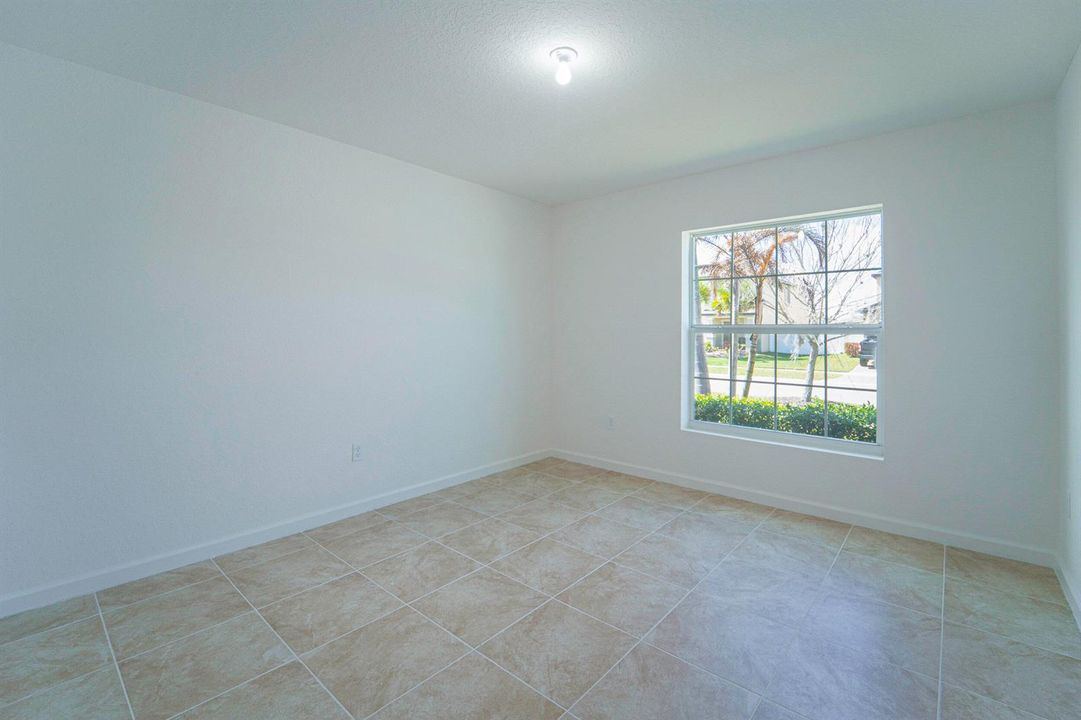 17_bedroom 3