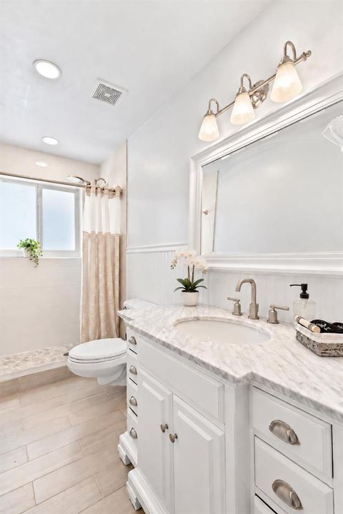 Serene Coastal Bathroom with Petite Plan