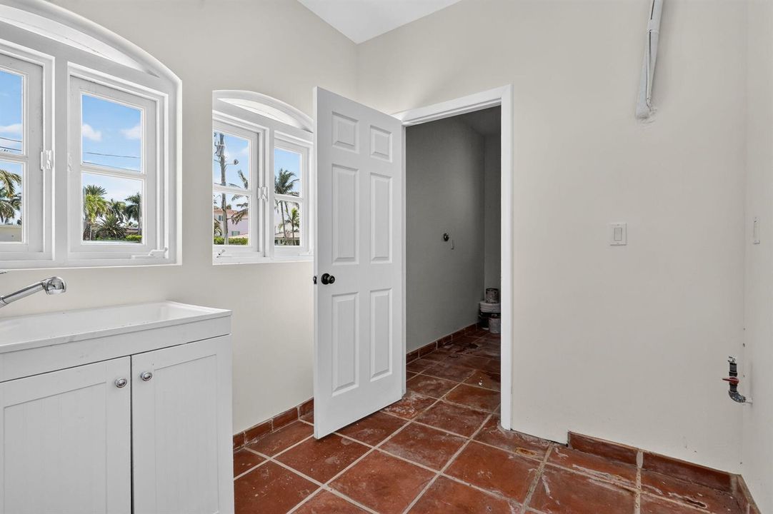 25-web-or-mls-8H3A8912