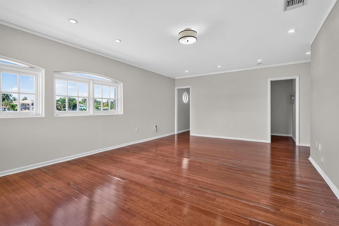 43-web-or-mls-8H3A9077