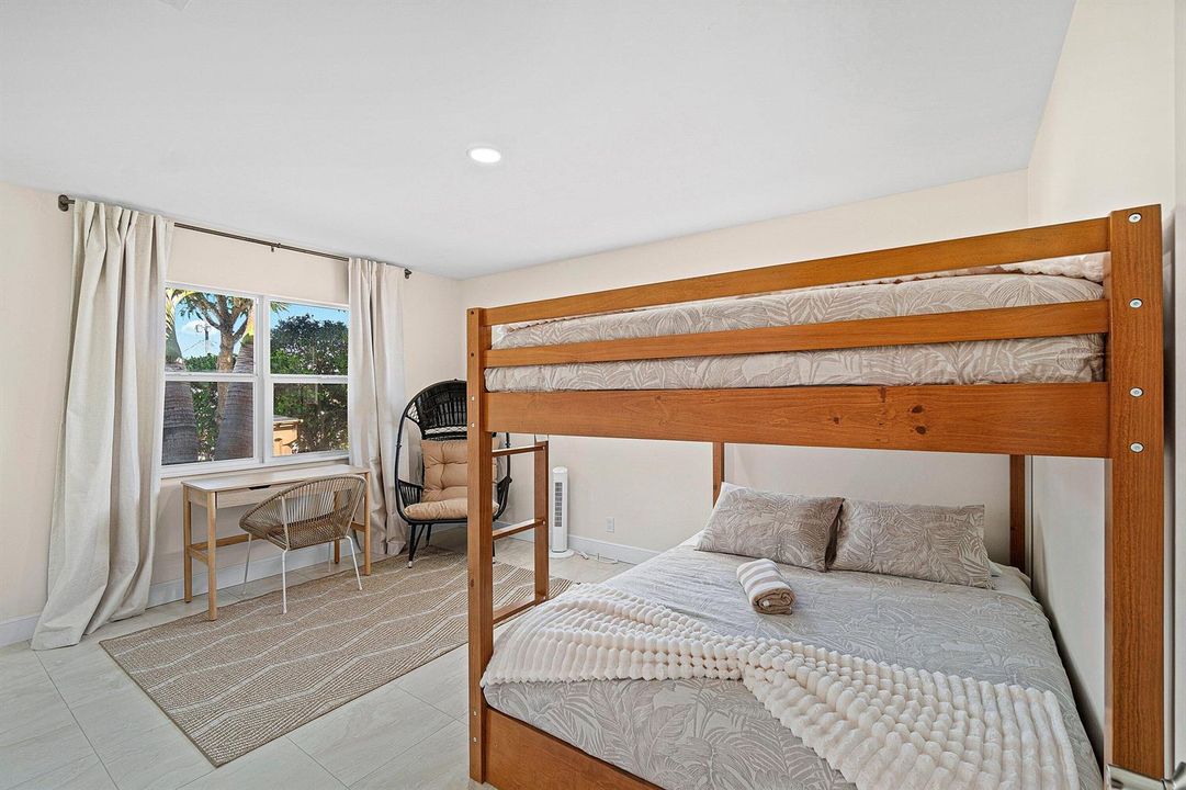 032-1616Southeast4thStreet-DeerfieldBeac