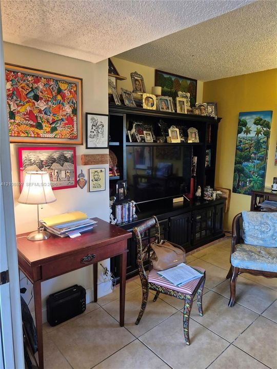En Venta: $389,000 (3 camas, 2 baños, 1400 Pies cuadrados)
