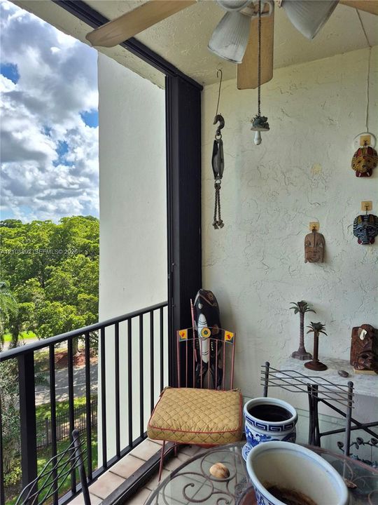 En Venta: $389,000 (3 camas, 2 baños, 1400 Pies cuadrados)