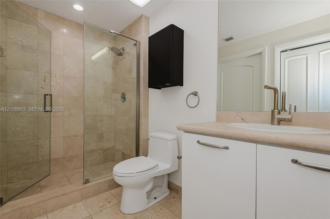 For Rent: $6,900 (2 beds, 2 baths, 1128 Square Feet)