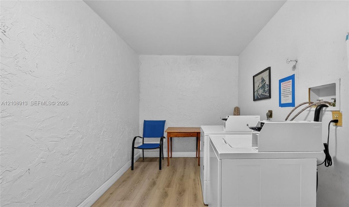 Common laundry room