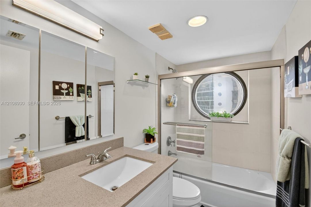 En Renta: $4,900 (3 camas, 2 baños, 1700 Pies cuadrados)