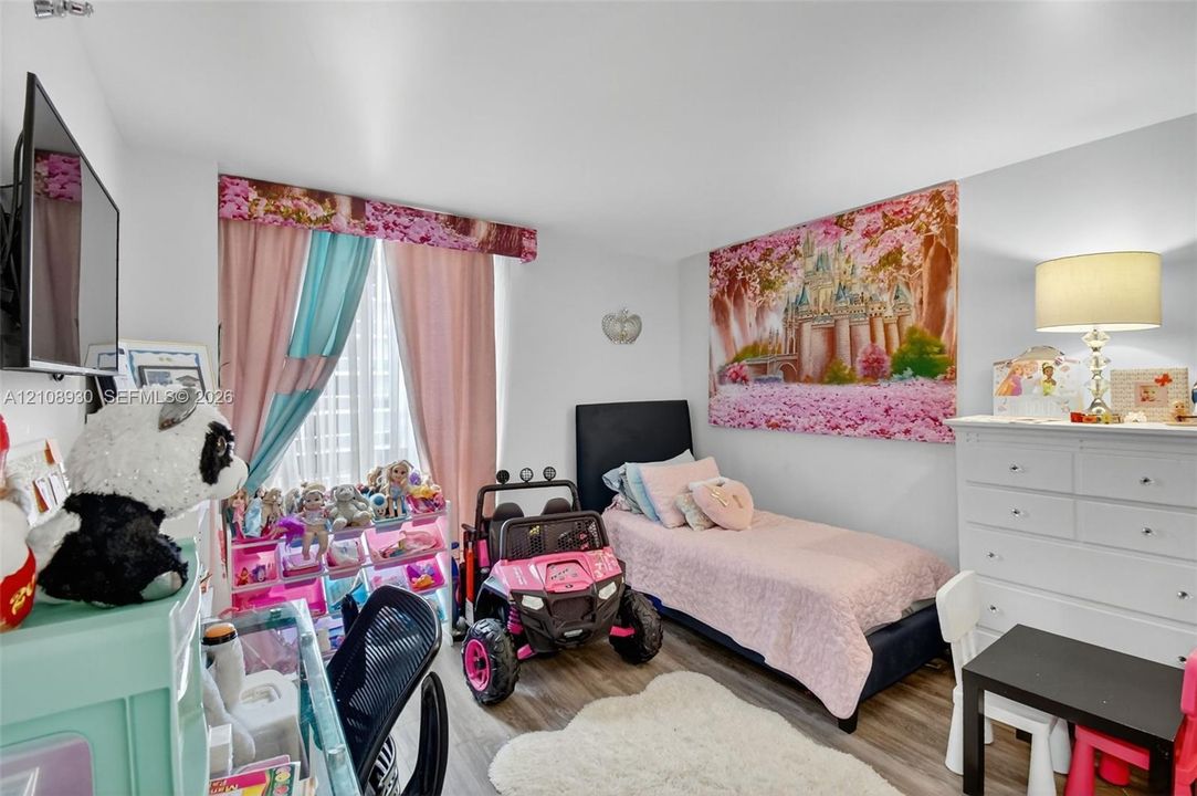 En Renta: $4,900 (3 camas, 2 baños, 1700 Pies cuadrados)