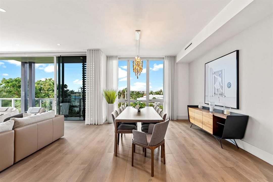 DINING_ROOM_STRAIGHT