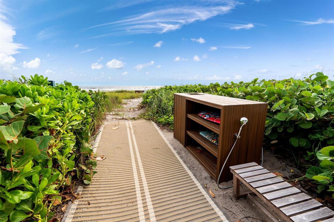 BEACH_WALKWAY_COMMON_AREA