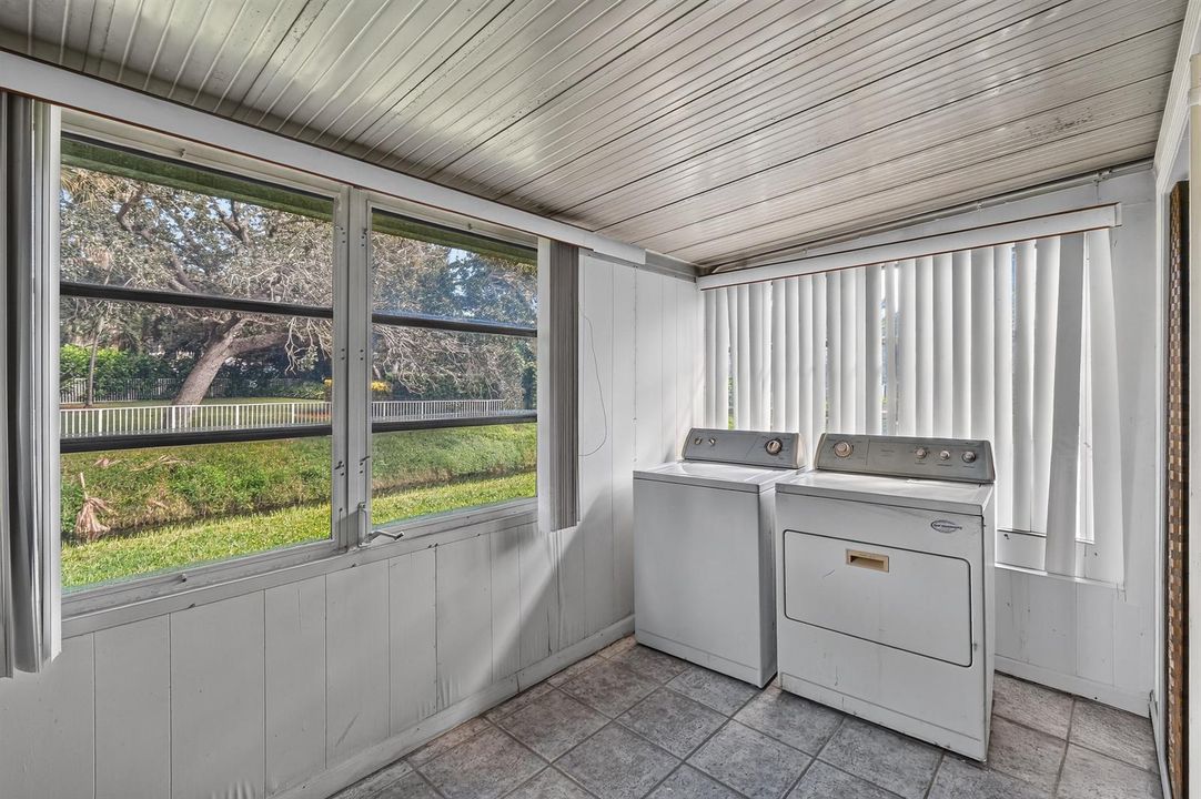 Florida Rm/Laundry