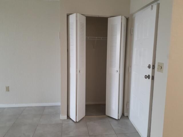 other_plan_at_entrance_106