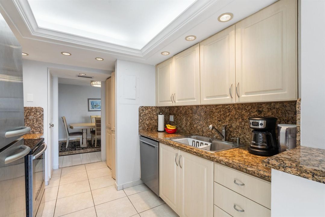Kitchen/Dining