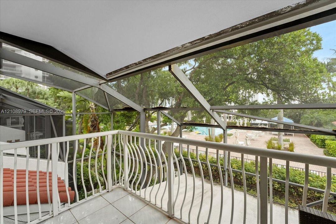 For Sale: $1,150,000 (3 beds, 2 baths, 2373 Square Feet)