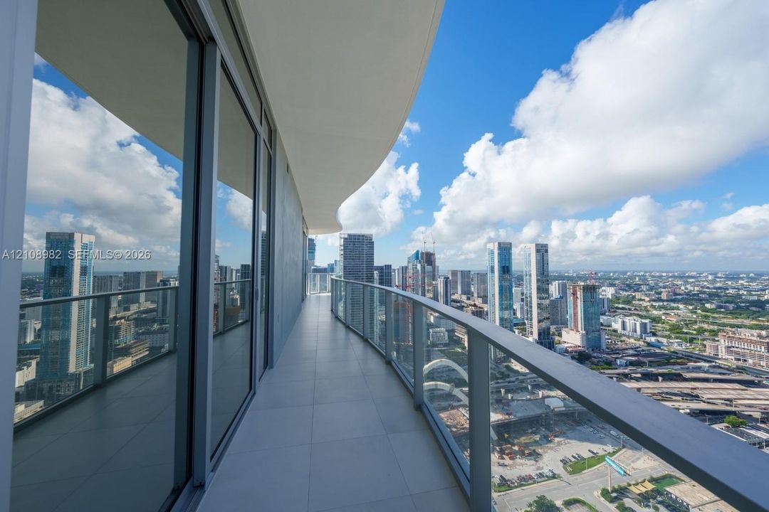 На продажу: $6,750,000 (4 спален, 4 ванн, 0 Квадратных фут)
