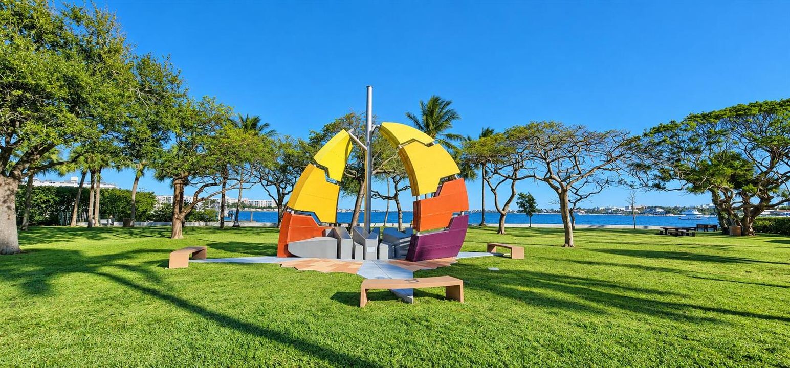 Bicentennial Park Lantana