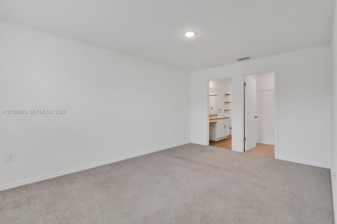 На продажу: $249,000 (3 спален, 2 ванн, 0 Квадратных фут)