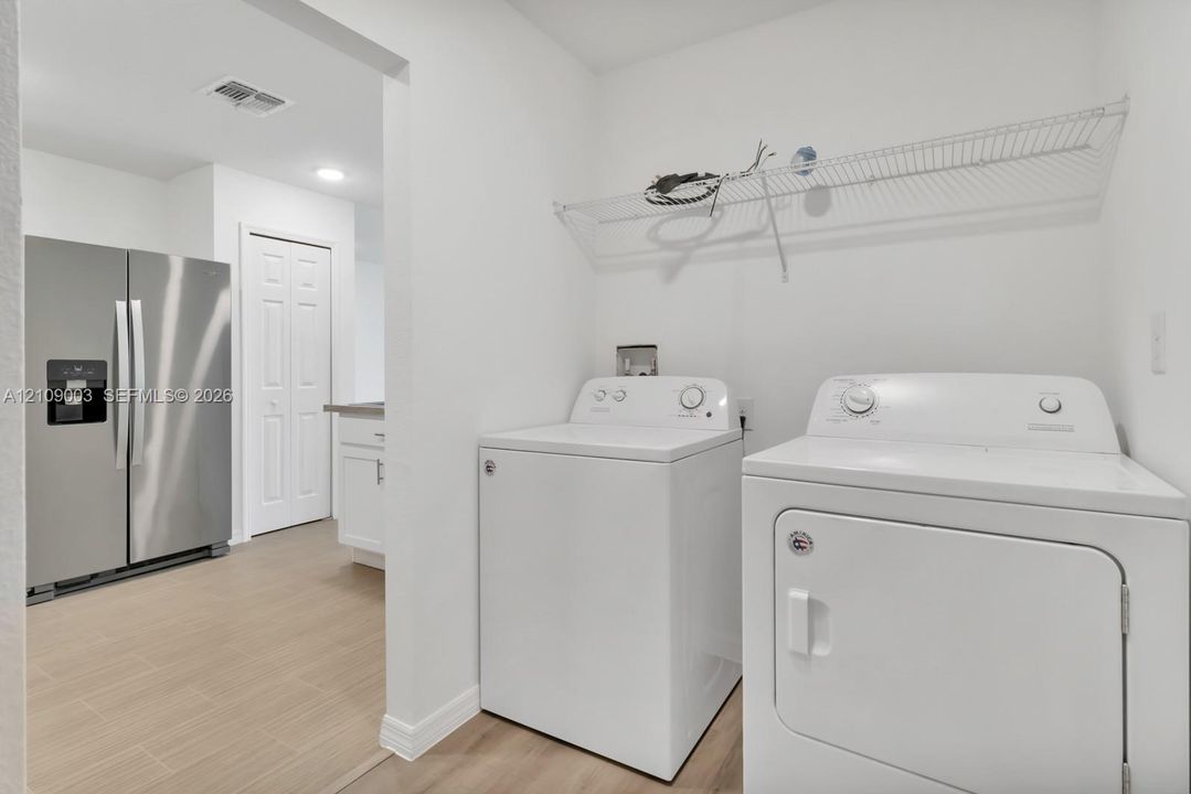 На продажу: $249,000 (3 спален, 2 ванн, 0 Квадратных фут)