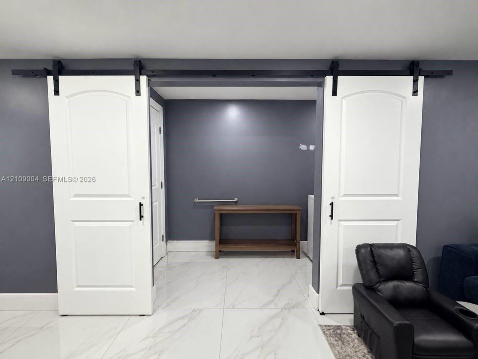 For Rent: $3,649 (3 beds, 3 baths, 1747 Square Feet)