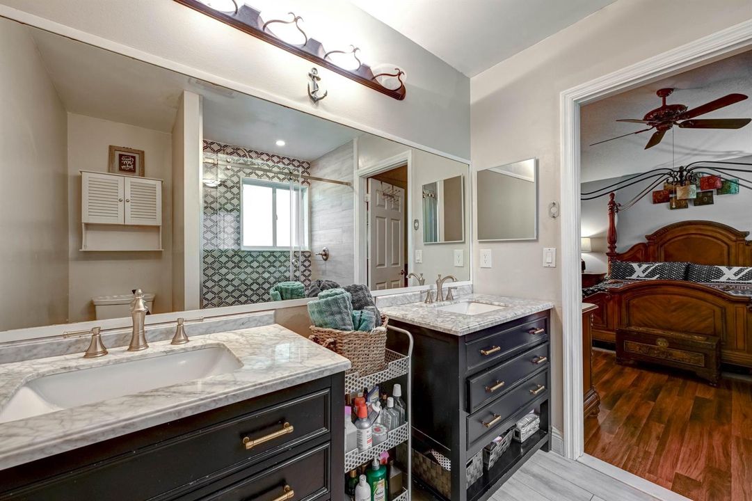 25-4867 Pinemore Lane-22