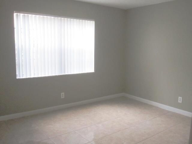 Bedroom (2)