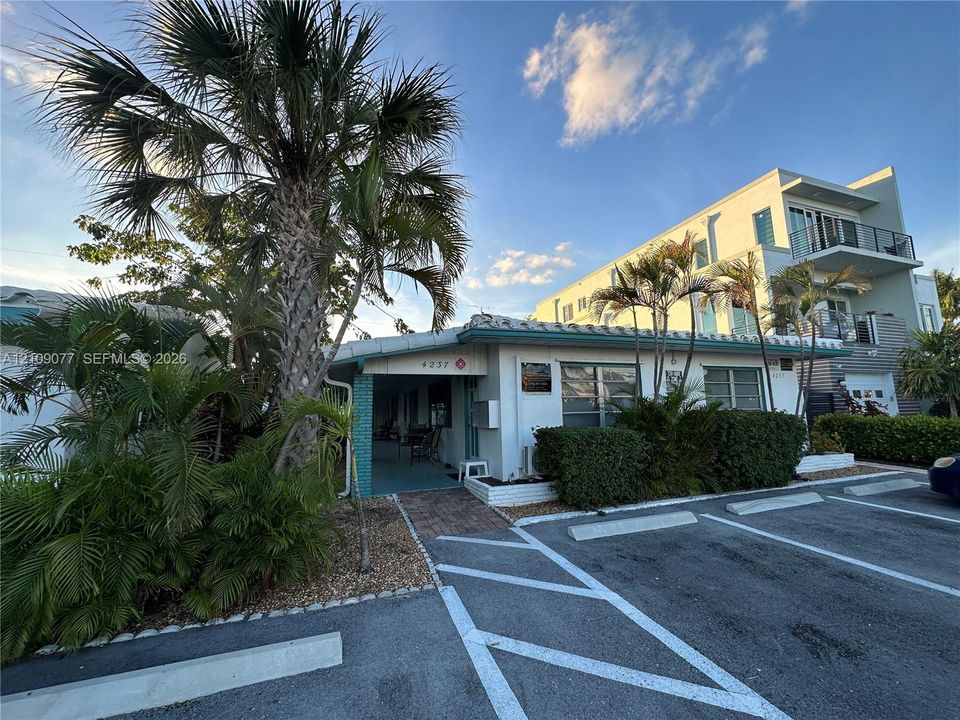 En Renta: $1,750 (0 camas, 1 baños, 900 Pies cuadrados)