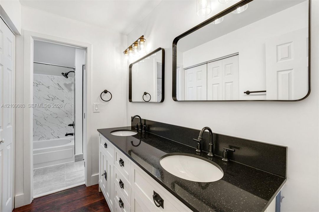 For Rent: $3,500 (4 beds, 2 baths, 2080 Square Feet)