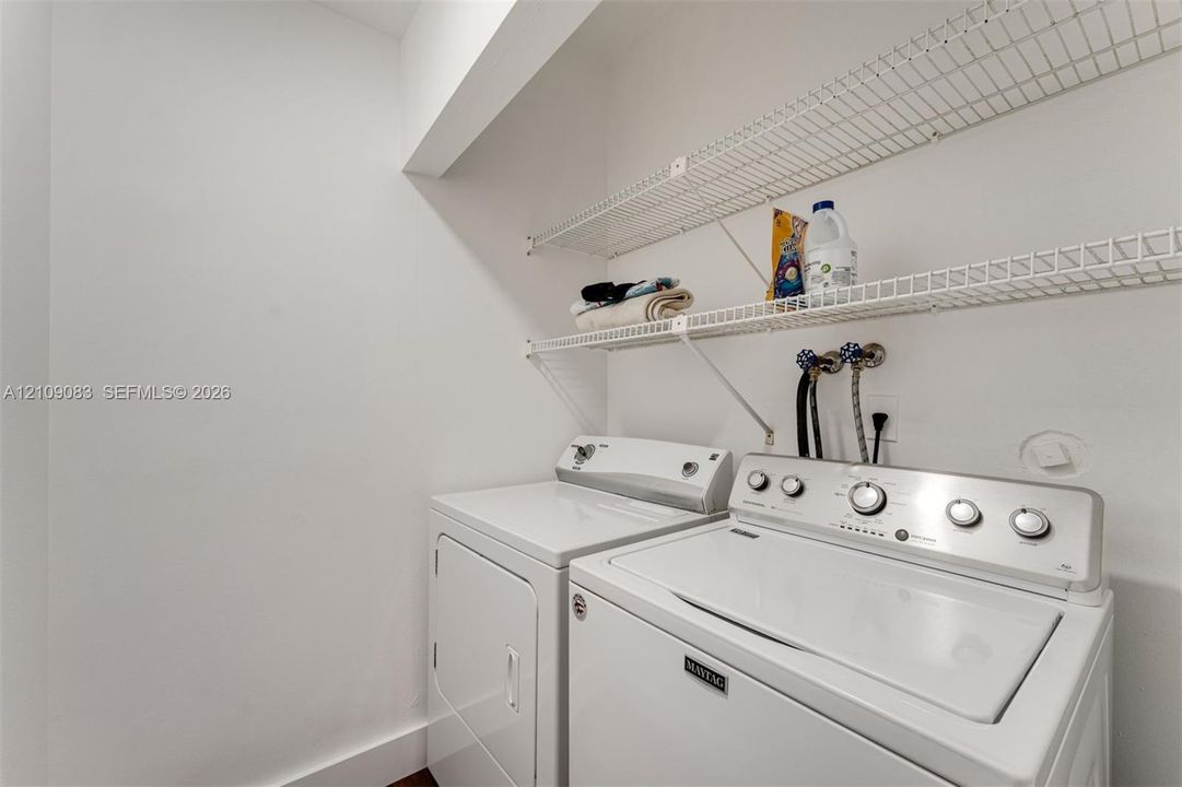 For Rent: $3,500 (4 beds, 2 baths, 2080 Square Feet)