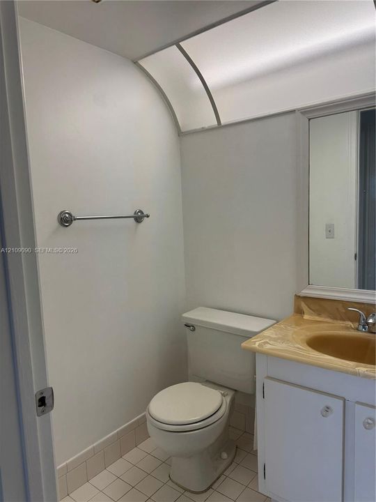 В аренду: $1,750 (2 спален, 1 ванн, 953 Квадратных фут)