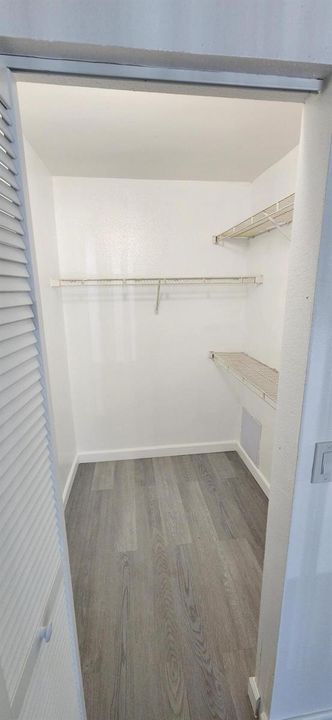 Bed Closet