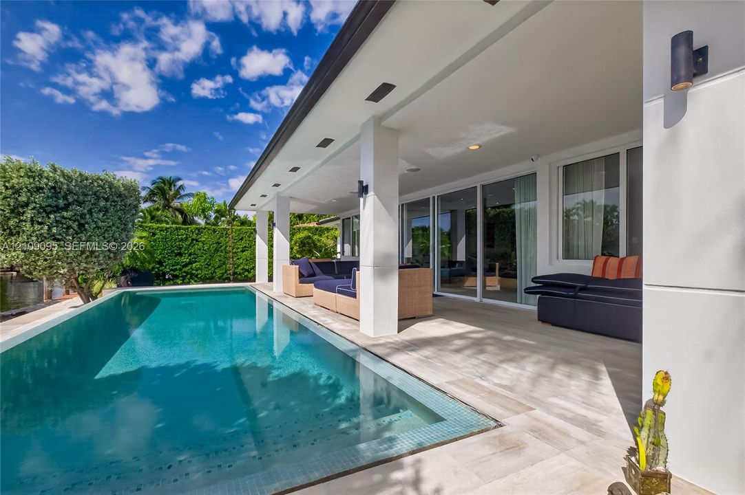 For Sale: $4,950,000 (4 beds, 4 baths, 4247 Square Feet)