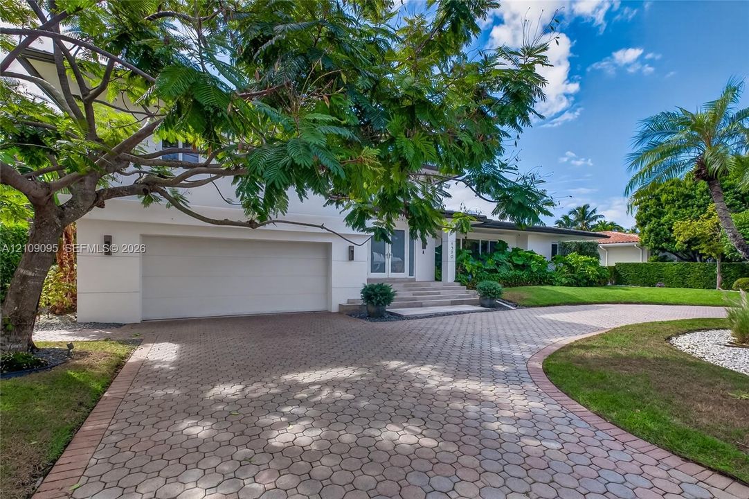 For Sale: $4,950,000 (4 beds, 4 baths, 4247 Square Feet)
