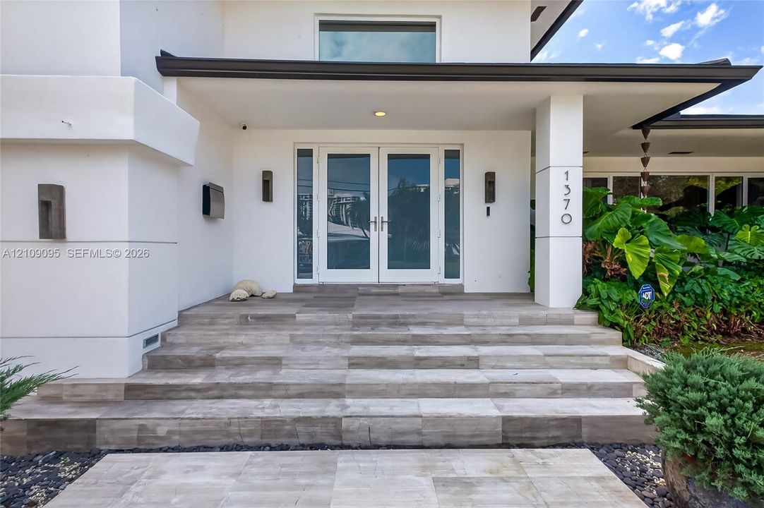 For Sale: $4,950,000 (4 beds, 4 baths, 4247 Square Feet)