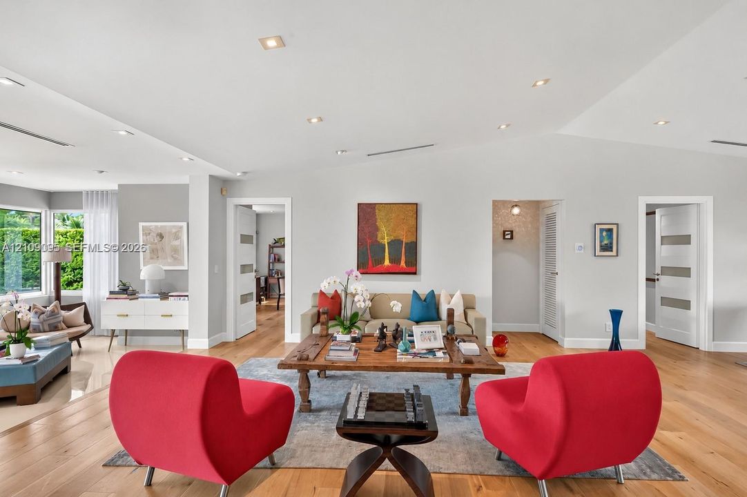 For Sale: $4,950,000 (4 beds, 4 baths, 4247 Square Feet)