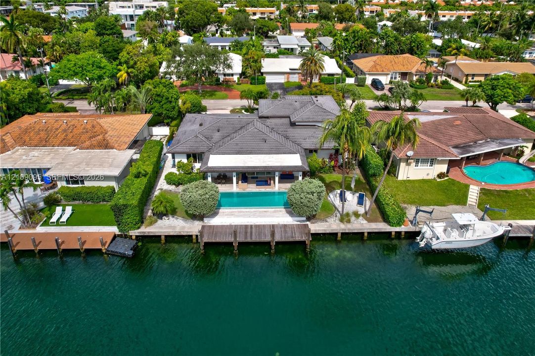 For Sale: $4,950,000 (4 beds, 4 baths, 4247 Square Feet)