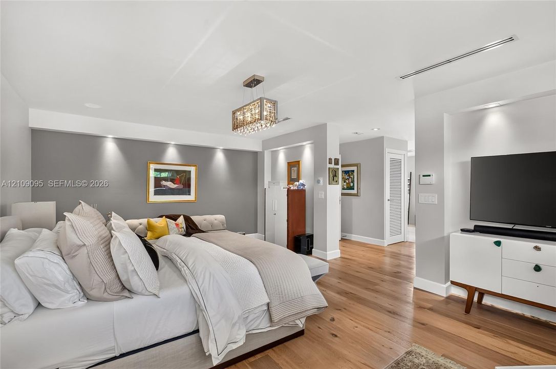 For Sale: $4,950,000 (4 beds, 4 baths, 4247 Square Feet)
