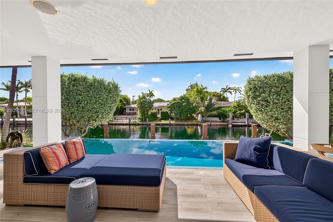For Sale: $4,950,000 (4 beds, 4 baths, 4247 Square Feet)