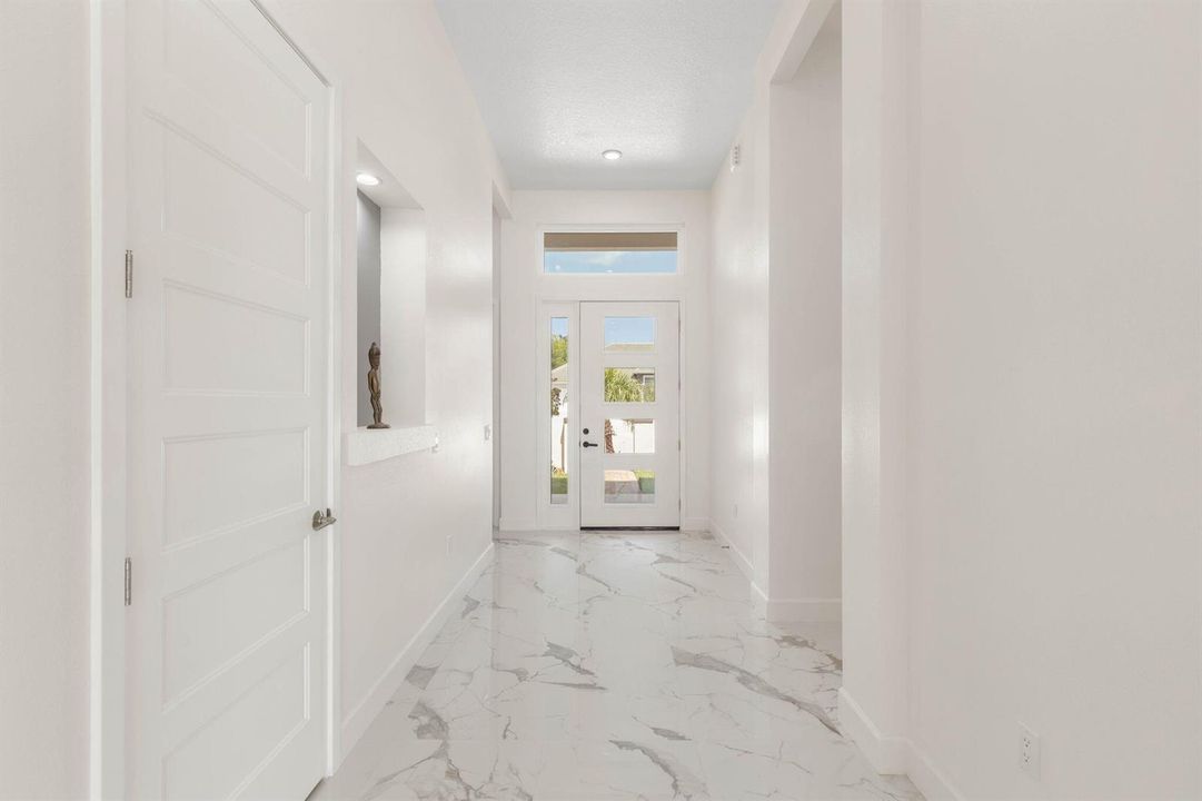54-web-or-mls-116 Longview Way N-51