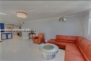 В аренду: $3,100 (2 спален, 2 ванн, 1360 Квадратных фут)