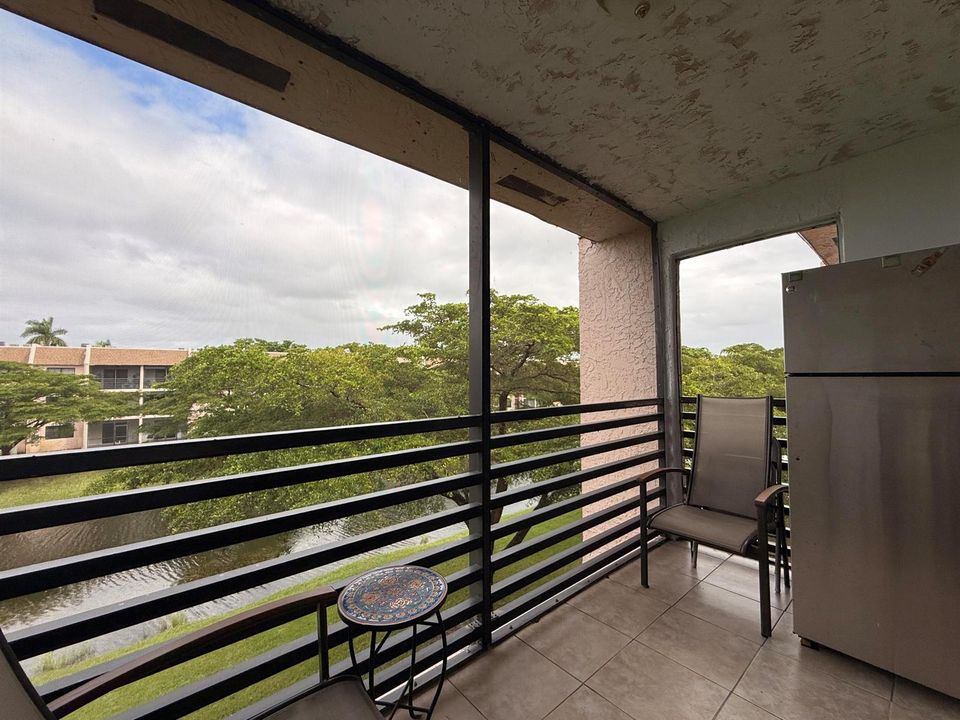 Screened Patio