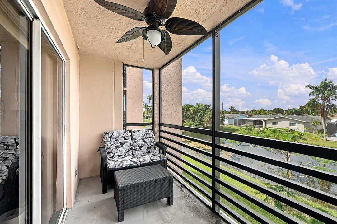 15_balcony