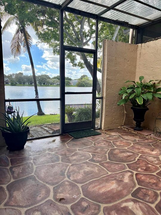 lourd patio