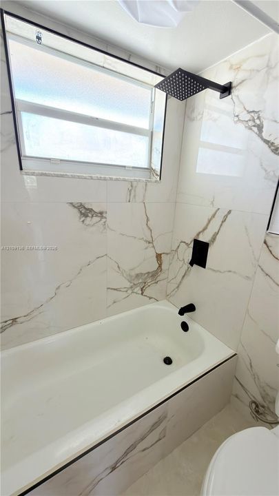В аренду: $1,800 (2 спален, 2 ванн, 994 Квадратных фут)